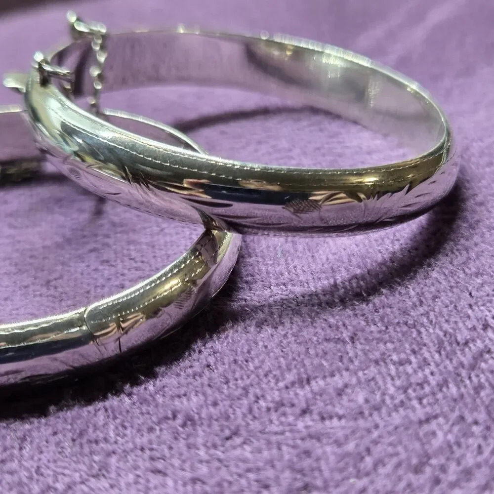 Sterling Silver Vintage Baby Hinged Bangle Bracelet Set Lovely Etched Design